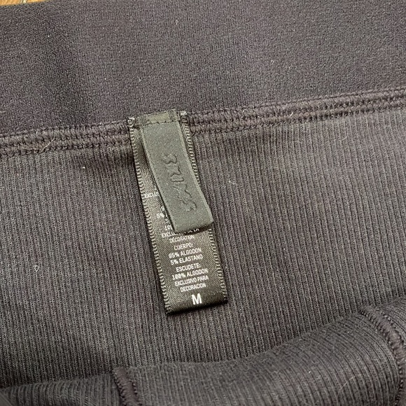 SKIMS Cotton Ribbed Brief - Picture 2 of 3